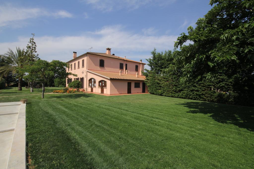 Agriturismo Sant'Uberto ボルゲリ エクステリア 写真