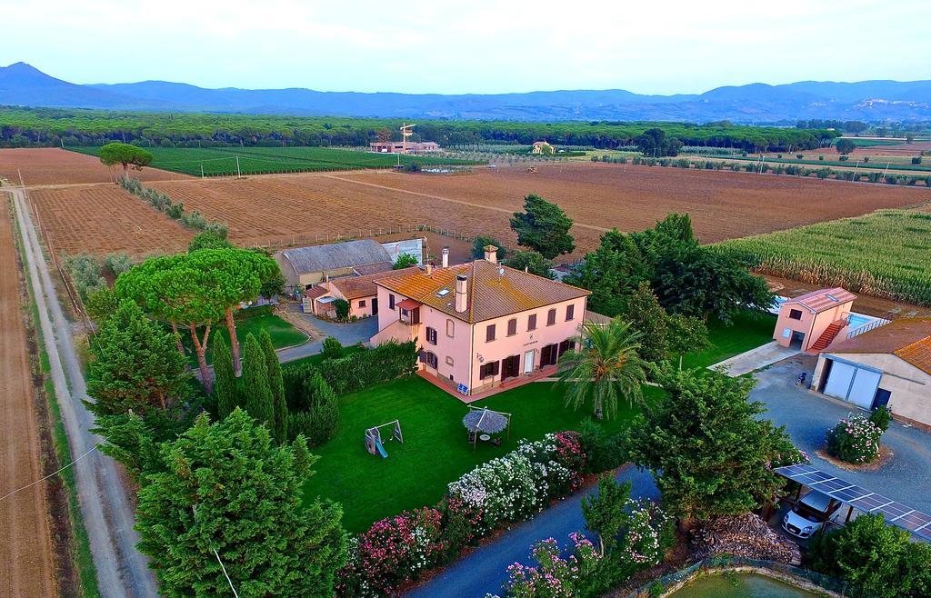 Agriturismo Sant'Uberto ボルゲリ エクステリア 写真