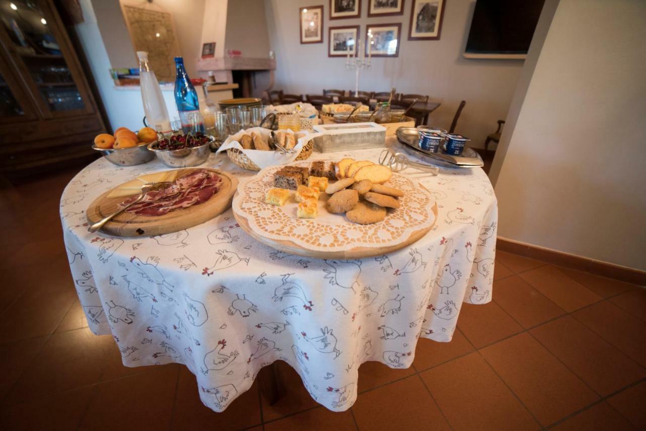 Agriturismo Sant'Uberto ボルゲリ エクステリア 写真